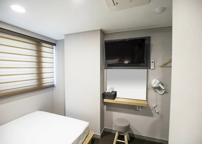 Gasthuis Blue Mountain Myeong-dong 3*