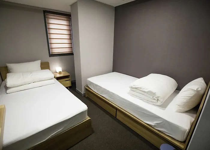 Blue Mountain Myeong-dong 3*