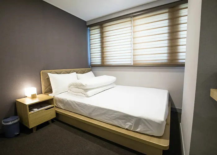 Gasthuis Blue Mountain Myeong-dong 3*